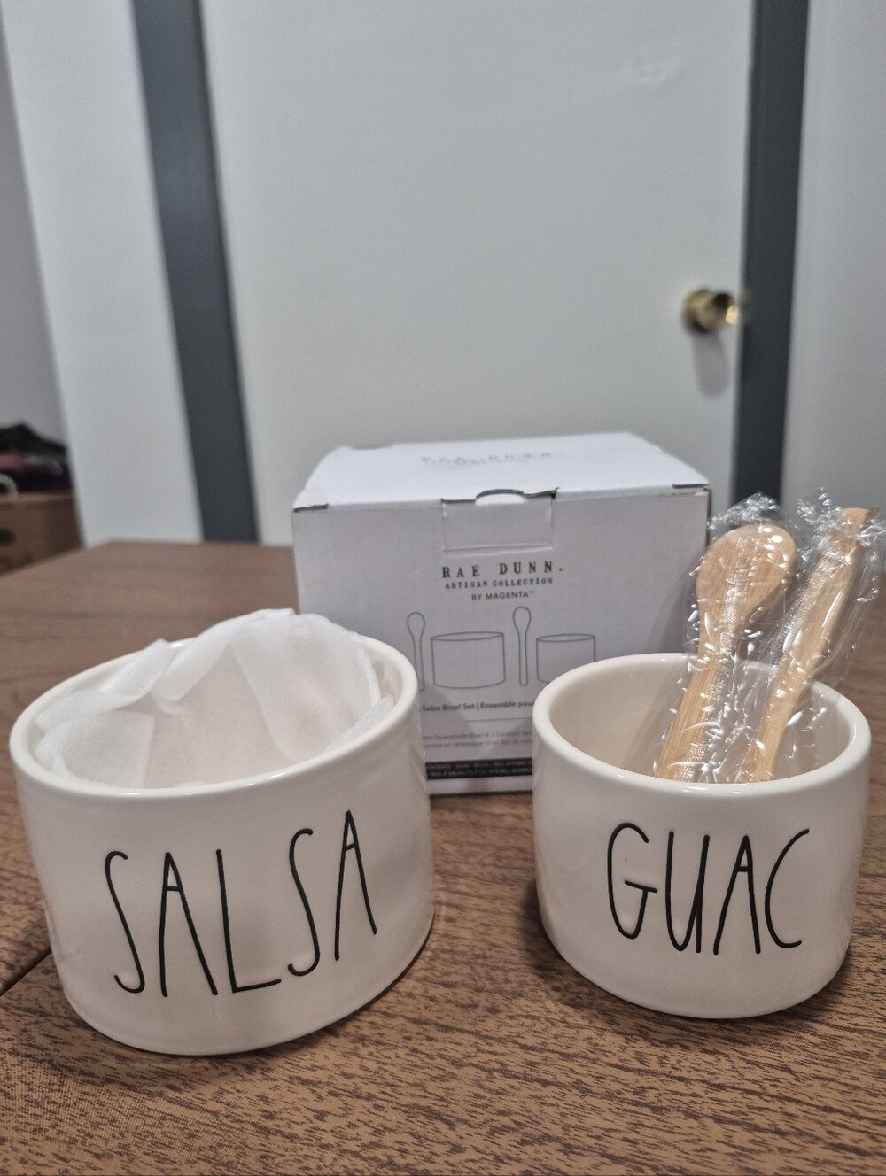 NIB Rae Dunn Guac And Salsa Bowl Set With Bamboo Spoons